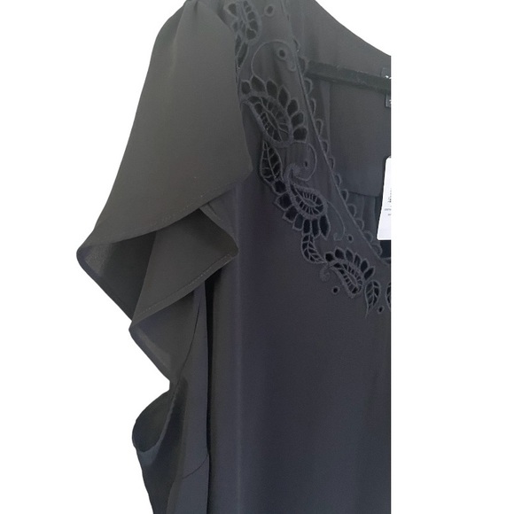 Torrid Georgette Embroidered V-Neck Tulip Short sleeve - Picture 7 of 12